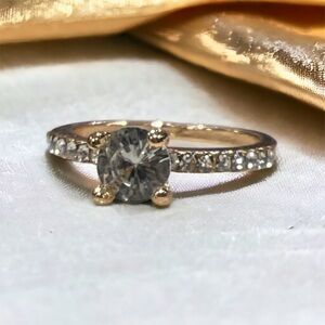 Fashion Round Cut Rhinestone Cubic Zirconia Ring